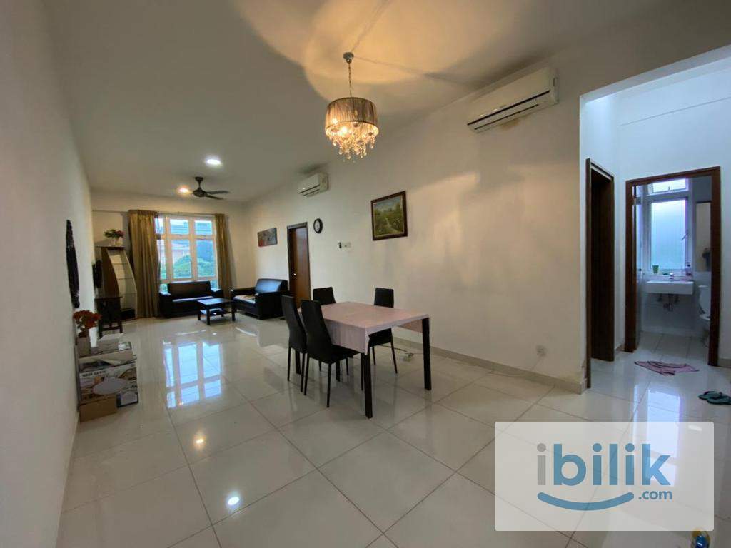 Middle Room at Royal Regent (Dutamas) – All-Female Environment - Image 6