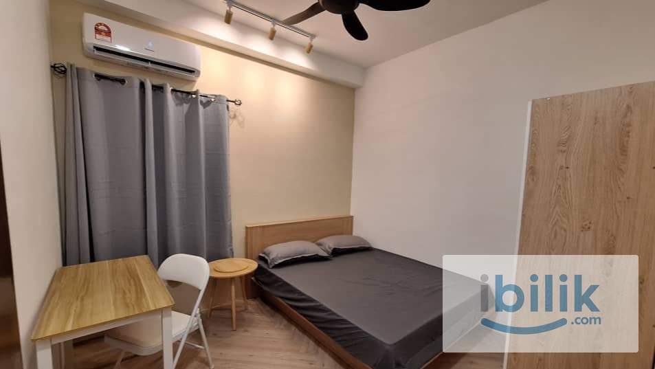 Homey Middle Room @ Arc | Comfortable Living | Professional or Student Living I Move-In Ready - Image 1