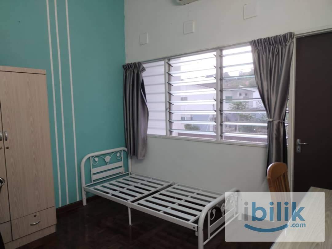 [500m walking to TARUMT] Clean Room at Permai Terrace House (Tanjung Bungah) - Image 1