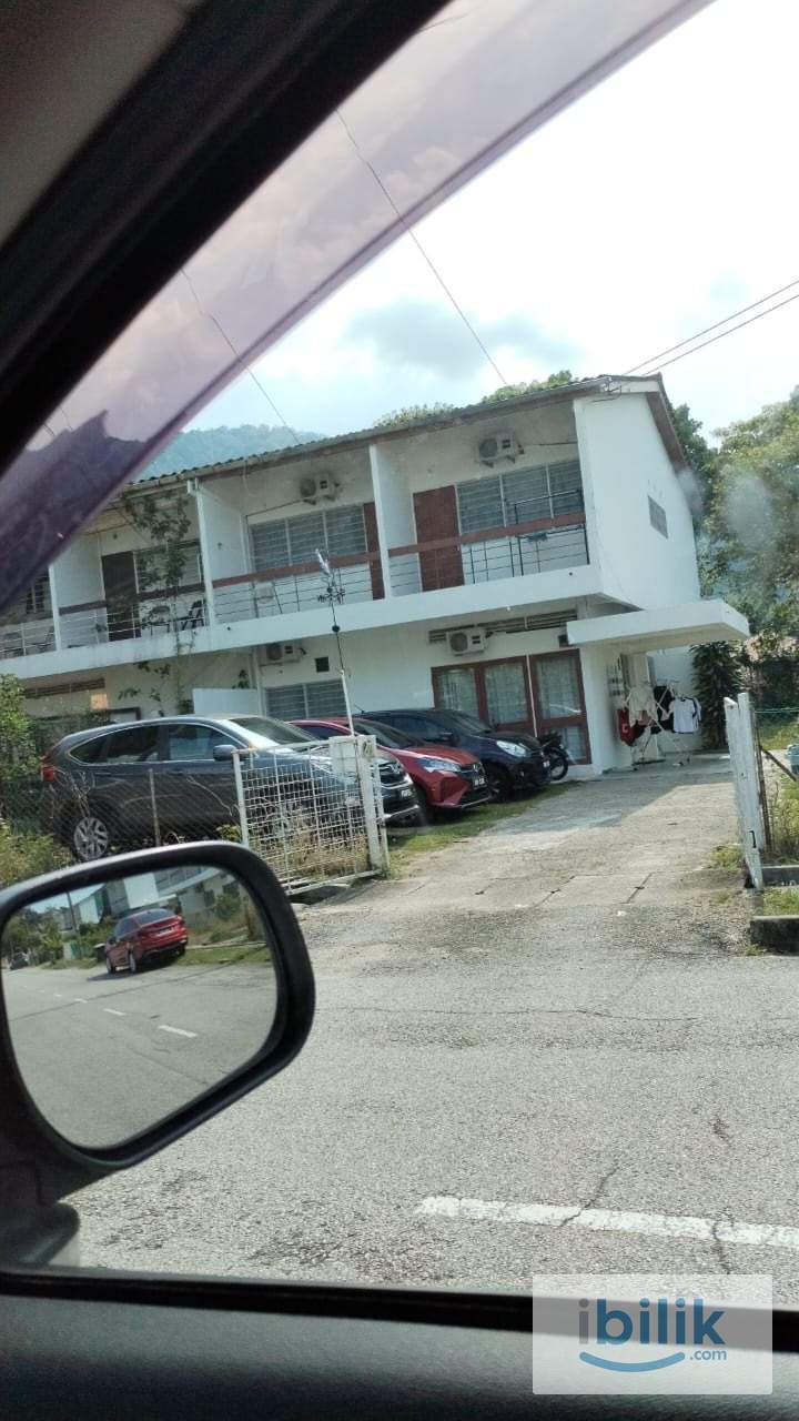 [500m walking to TARUMT] Clean Room at Permai Terrace House (Tanjung Bungah) - Image 5