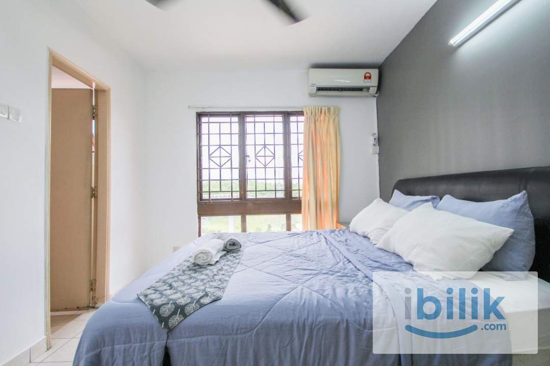Private toilet, Master room @Palm Spring, Damansara | Walk to Surian MRT Station🚶 - Image 3
