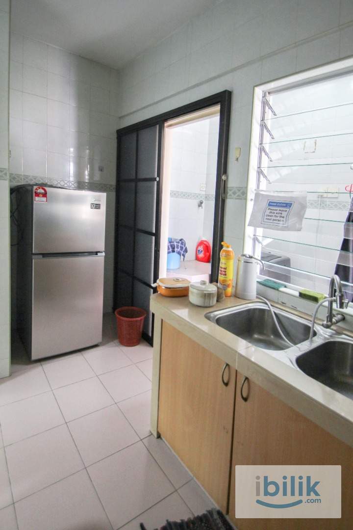 Medium Room @D'Aman Crimson, Ara Damansara | 5min walk LRT Lembah Subang🚶 - Image 5