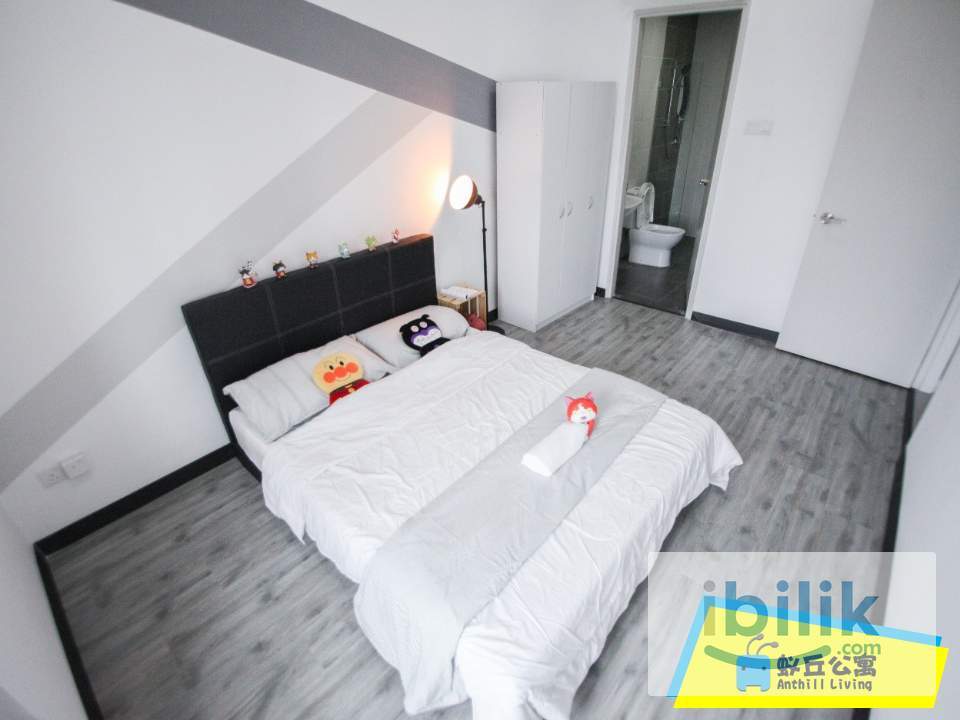 Master Room, 1 bathroom @D'sands Residence, OKR | 5min walk to KTM Petaling Station🚶 - Image 2