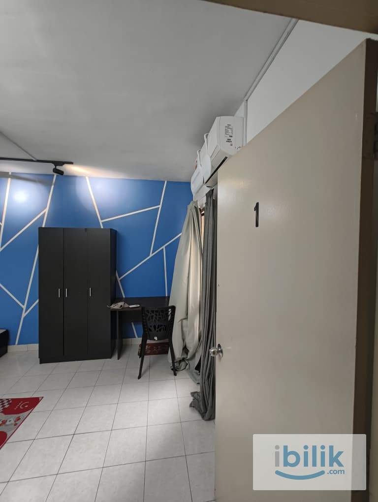 Private bath, Master room @Palm Spring, Damansara | Walk to Surian MRT Station🚶 - Image 2