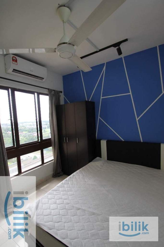 Medium room with AC @Palm Spring, Kota Damansara, | Walk to Surian MRT Station🚶 - Image 3