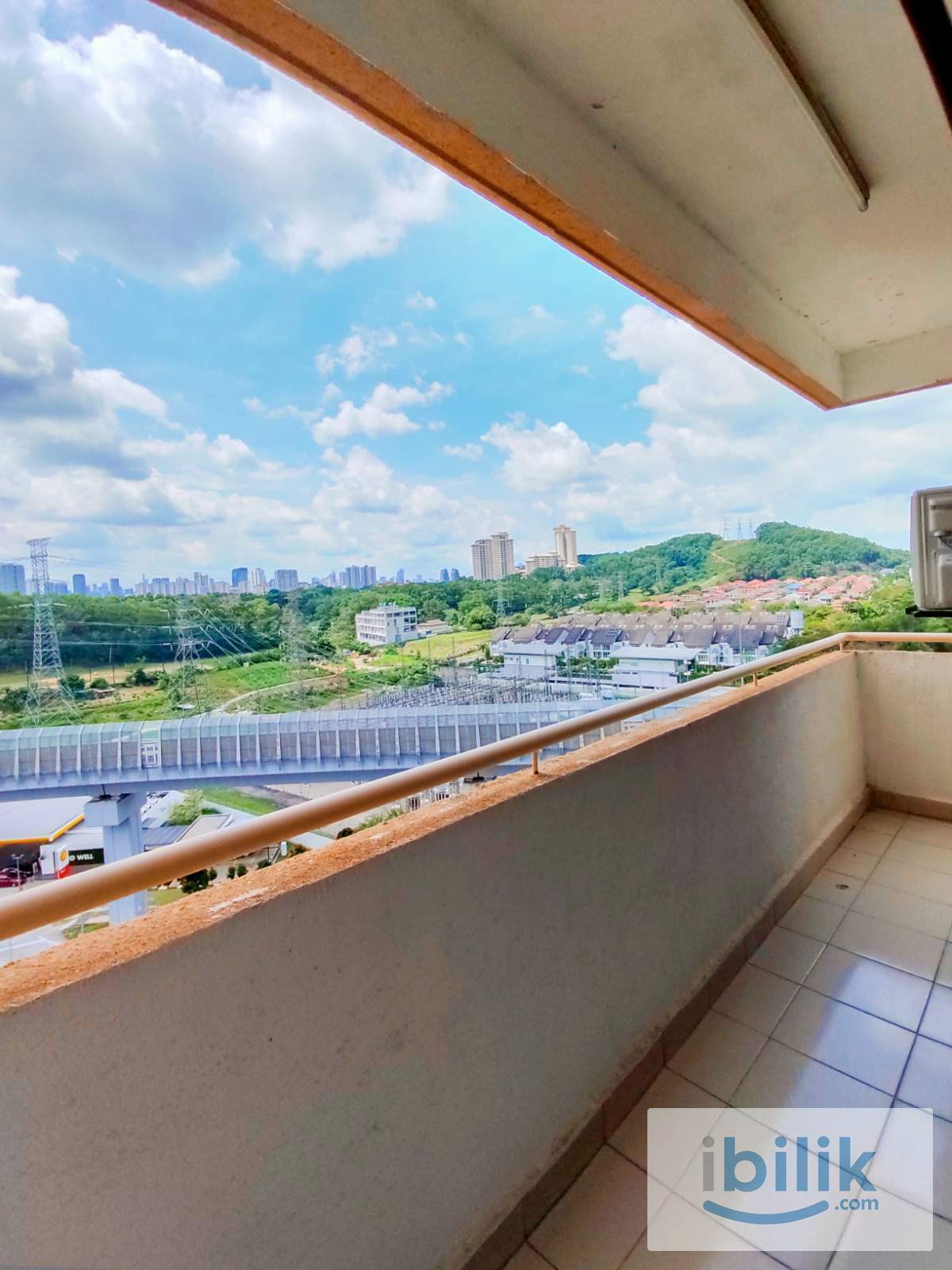 Medium room for RENT @Palm Spring, Damansara | Walk to Surian MRT Station🚶 - Image 7
