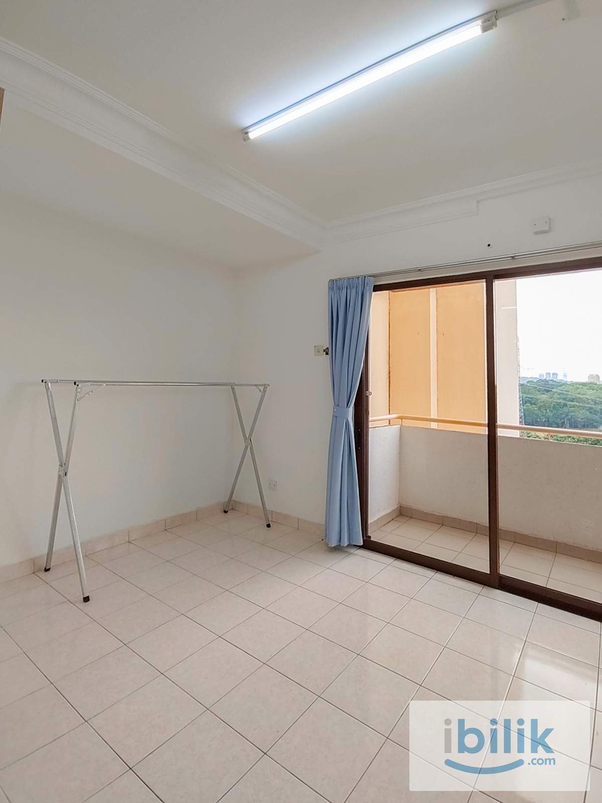 Medium room for RENT @Palm Spring, Damansara | Walk to Surian MRT Station🚶 - Image 9