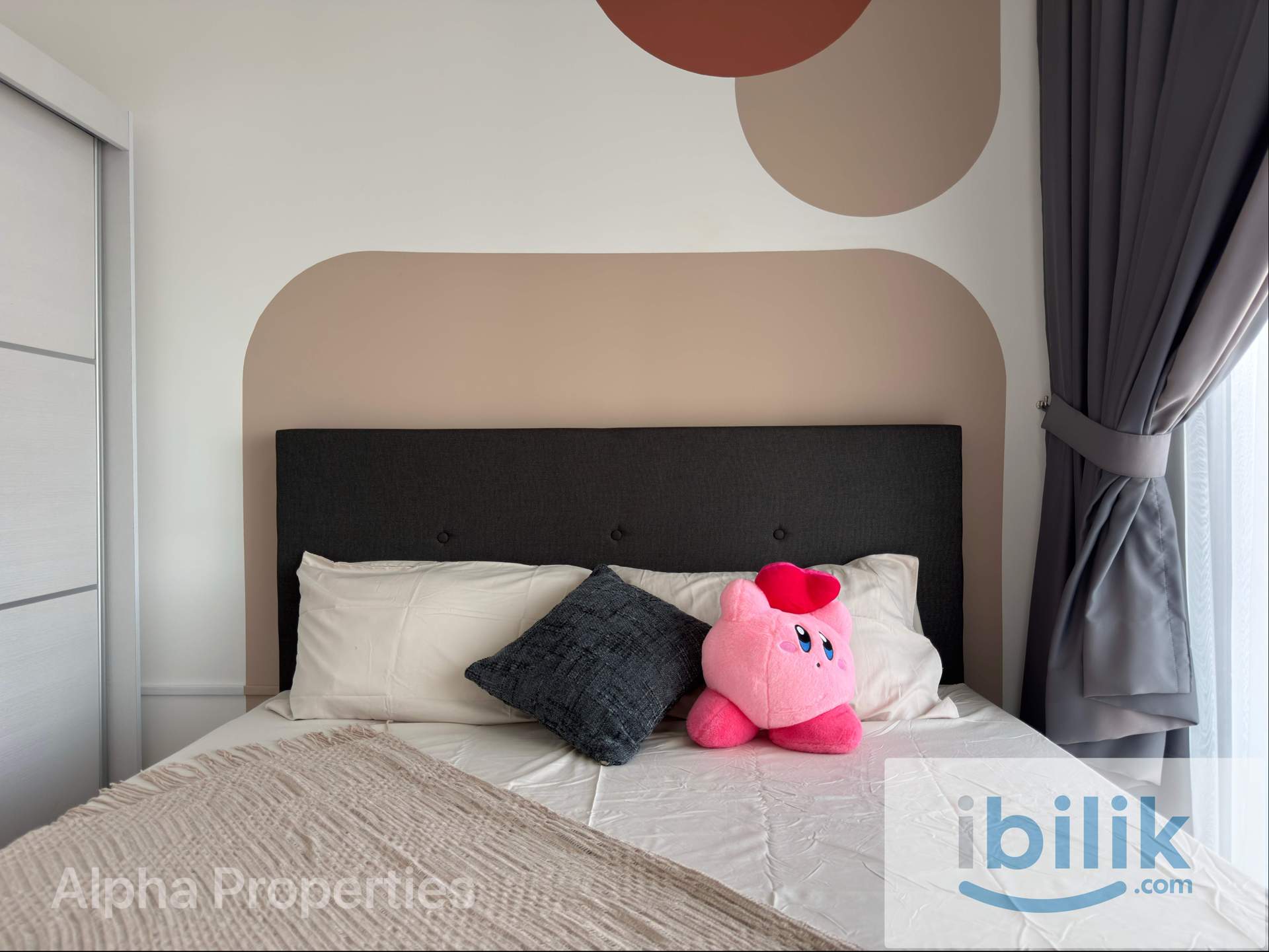 Female middle fully furnished room - Image 6