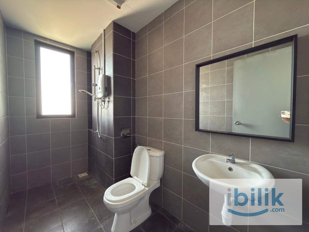 Female unit Middle room Fully Furnished - Image 6