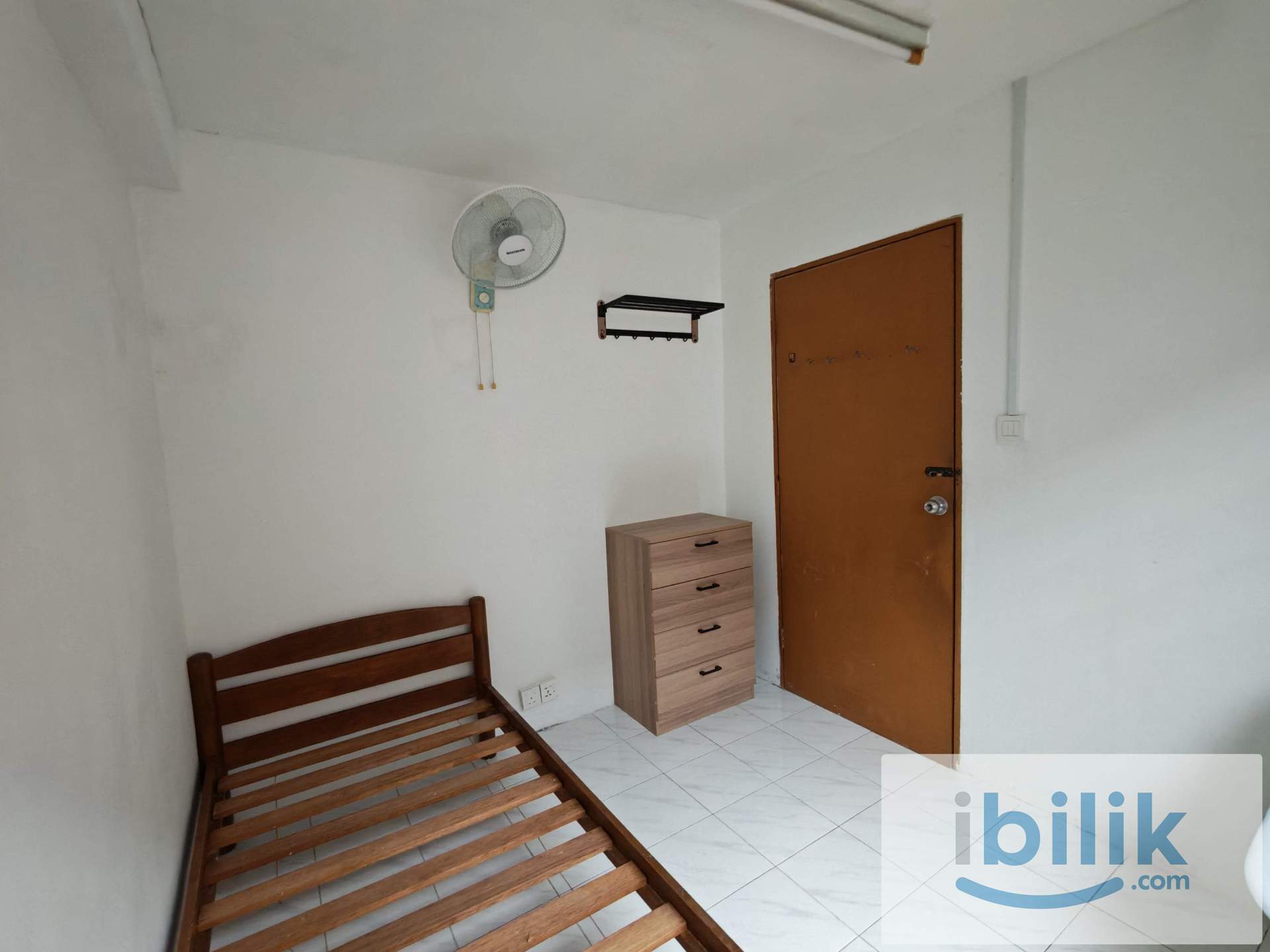 Room for Rent - Image 1