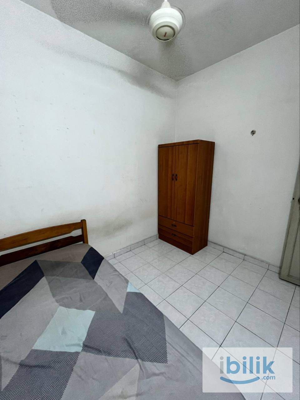 SINGLE ROOM N-PARK CONDOMINIUM BATU UBAN - Image 3