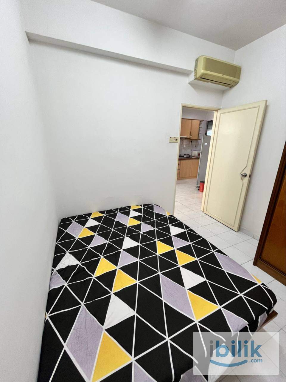 MASTER BEDROOM N-PARK CONDOMINIUM BATU UBAN - Image 3