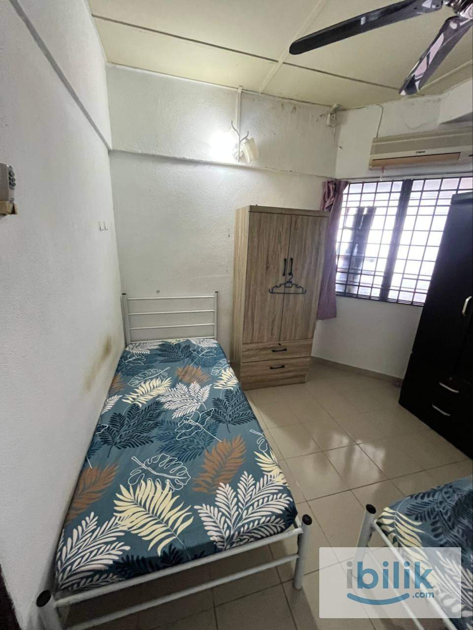 MASTER BEDROOM TAMAN PEKAKA SUNGAI DUA - Image 5