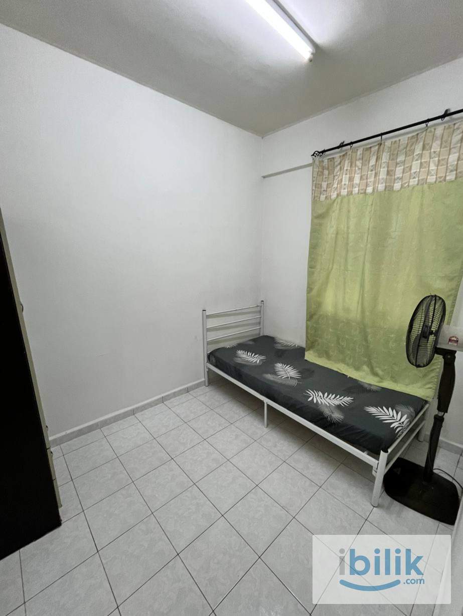 SUPER SINGLE ROOM N-PARK CONDOMINIUM BATU UBAN - Image 1