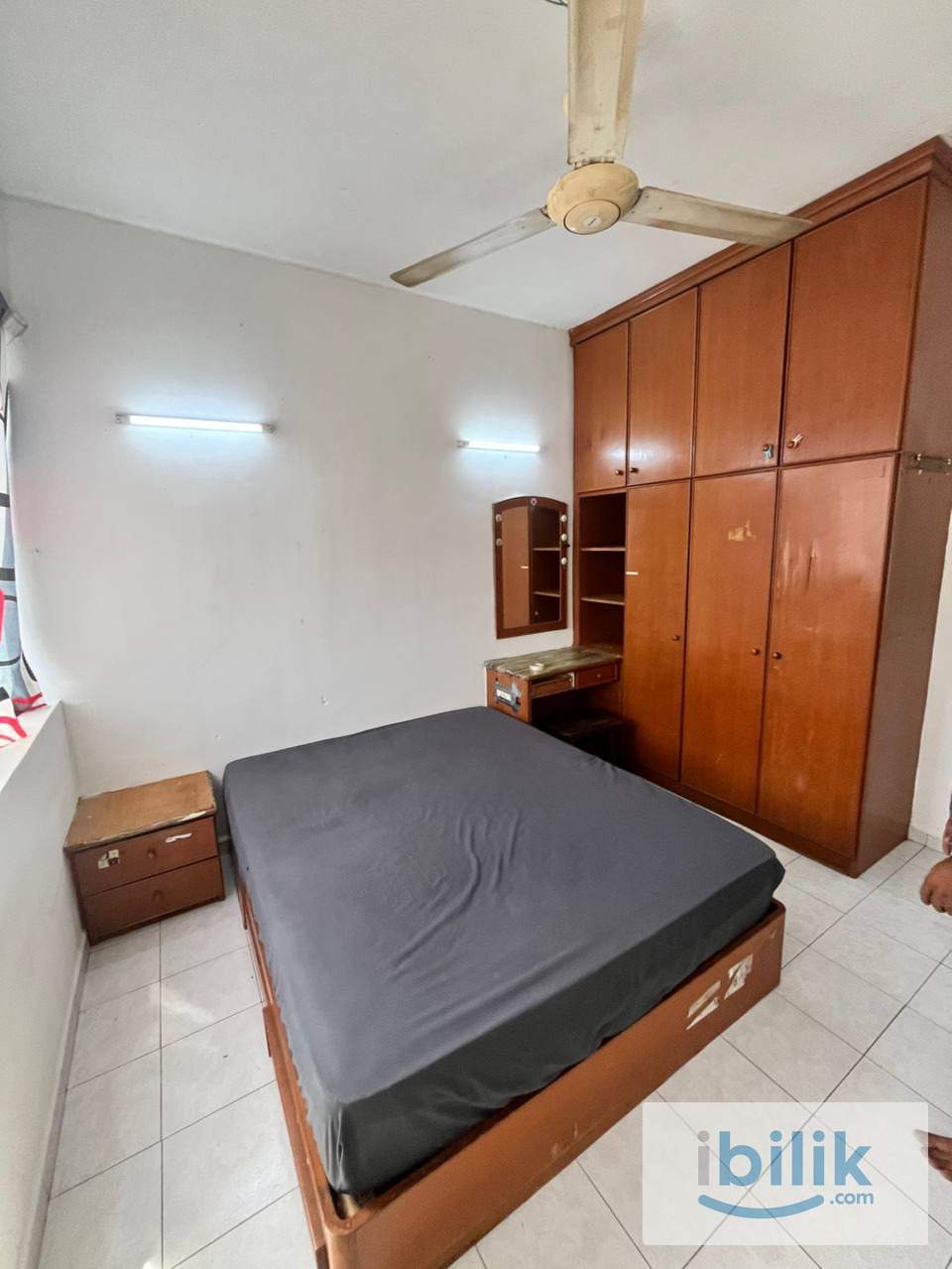MASTER BEDROOM N-PARK CONDOMINIUM BATU UBAN - Image 1