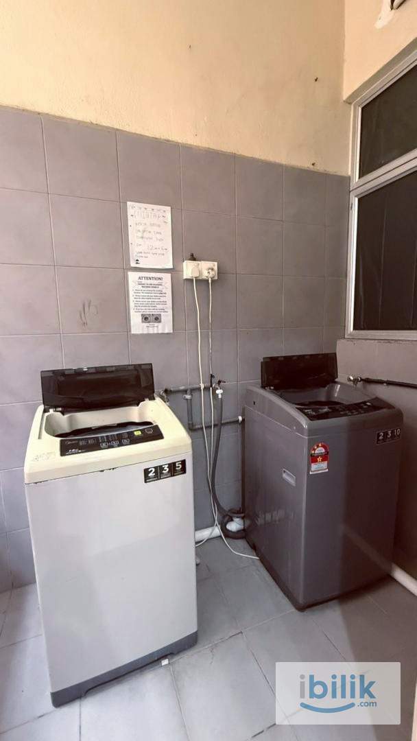 Medium Room RM580 | Weekly Cleaning | Fully Furnished | Setia Alam | Move In Now - Image 4