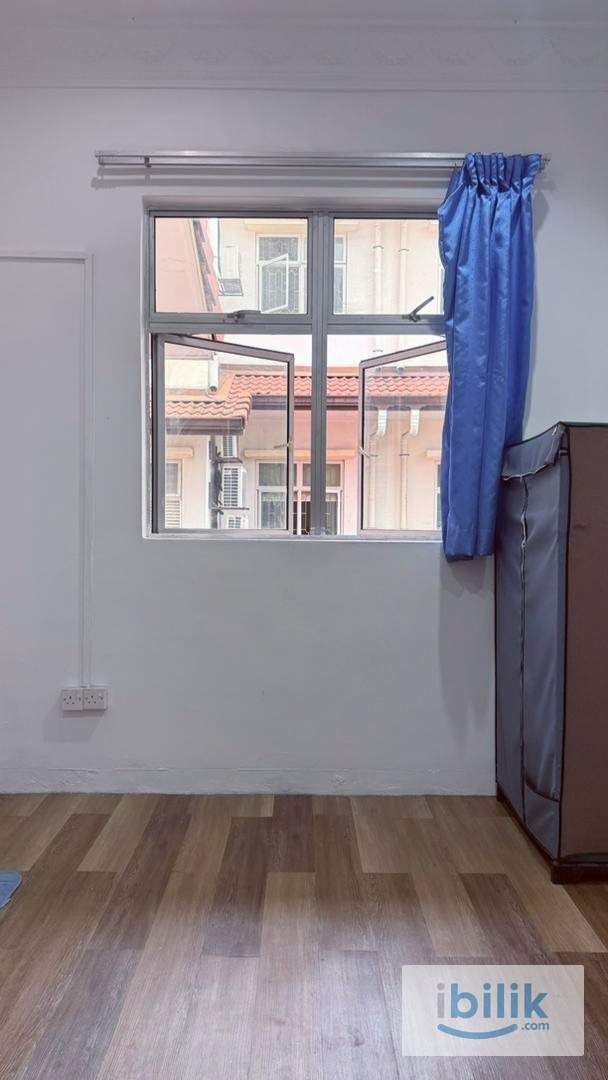 Medium Room RM580 | Weekly Cleaning | Fully Furnished | Setia Alam | Move In Now - Image 5