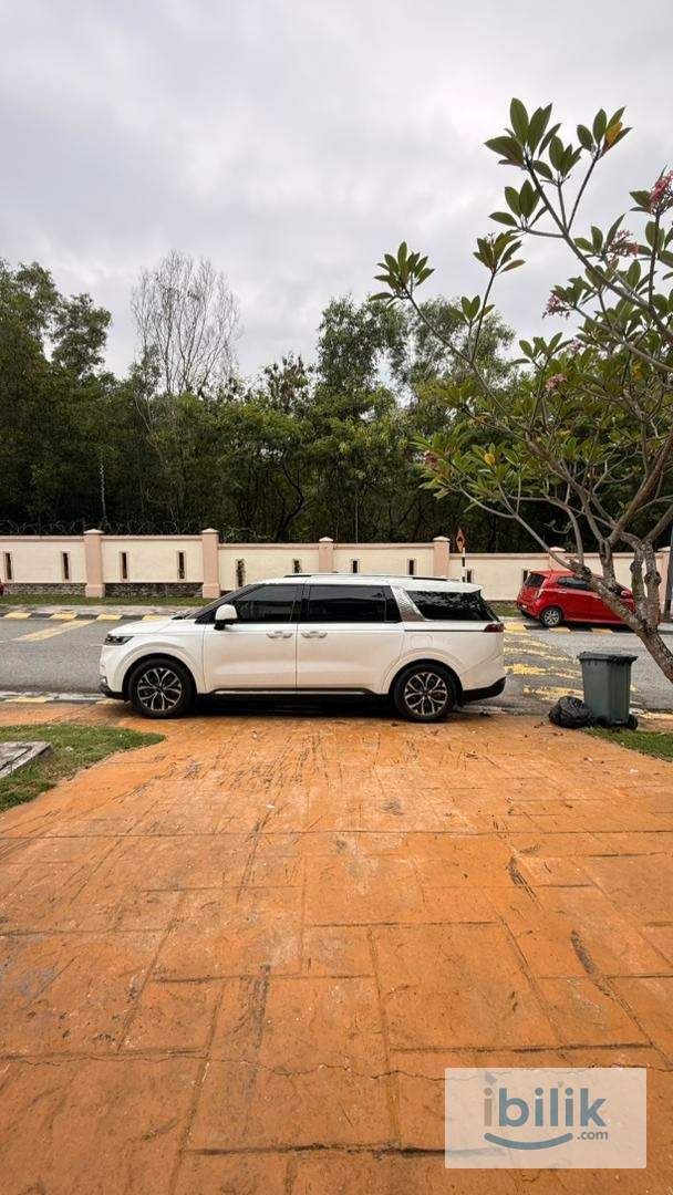 Medium Room RM580 | Weekly Cleaning | Fully Furnished | Setia Alam | Move In Now - Image 8