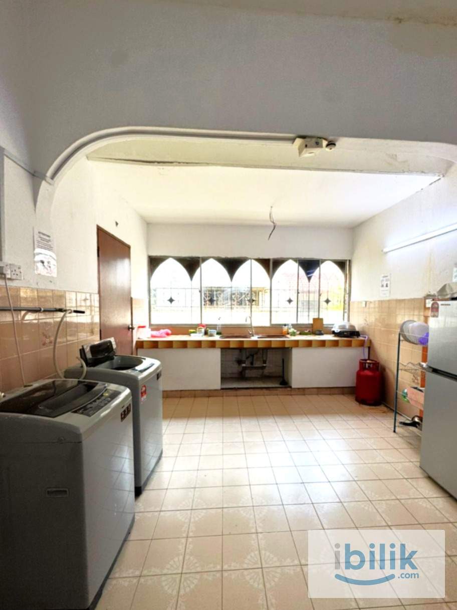 🏠TTDI Middle Room Available For Rent 🏠 - Image 2