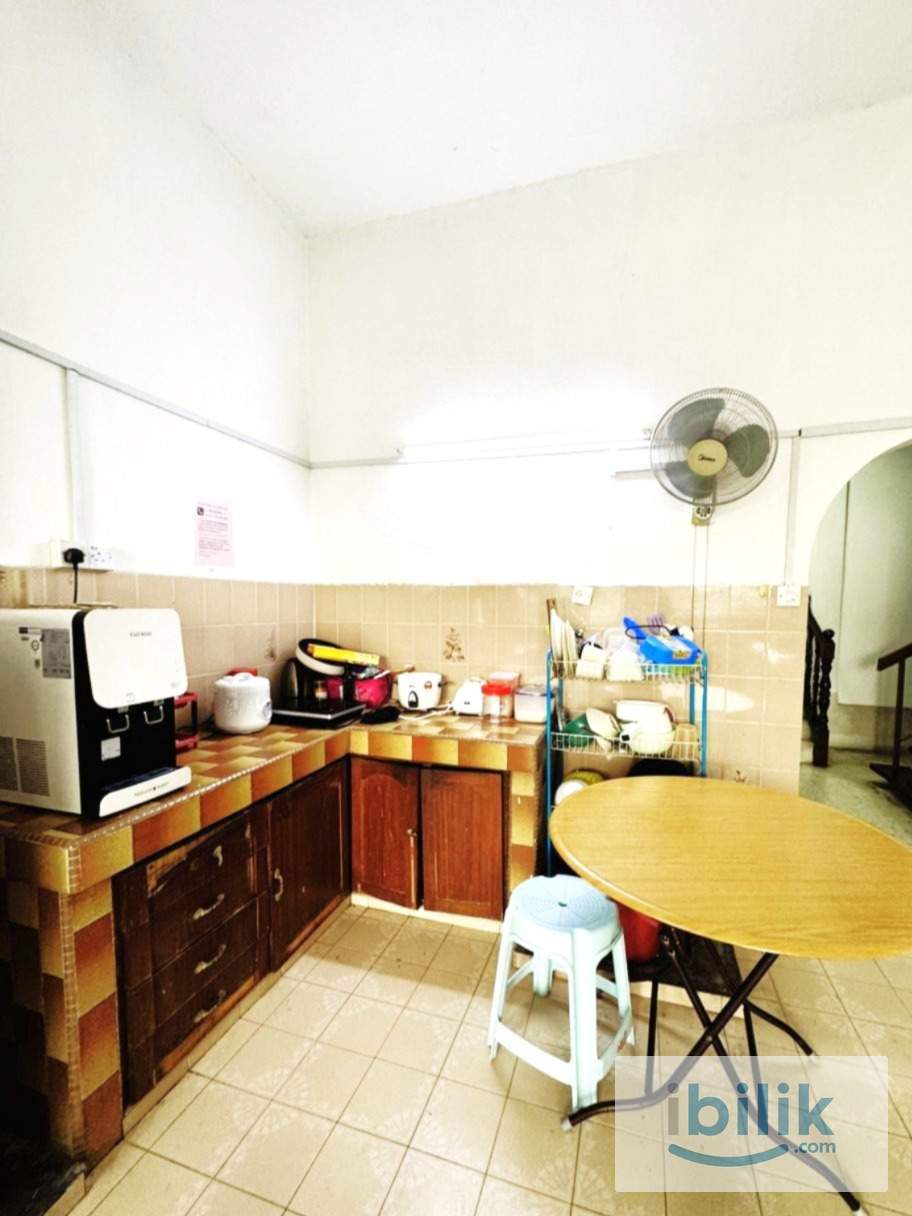 🏠TTDI Middle Room Available For Rent 🏠 - Image 3