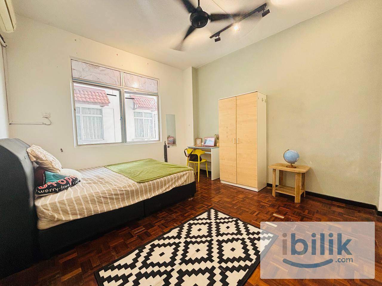 Zero Deposit Large Room at Bukit OUG Condo near LRT Awan Besar and Pavilion Bukit Jalil - Image 2