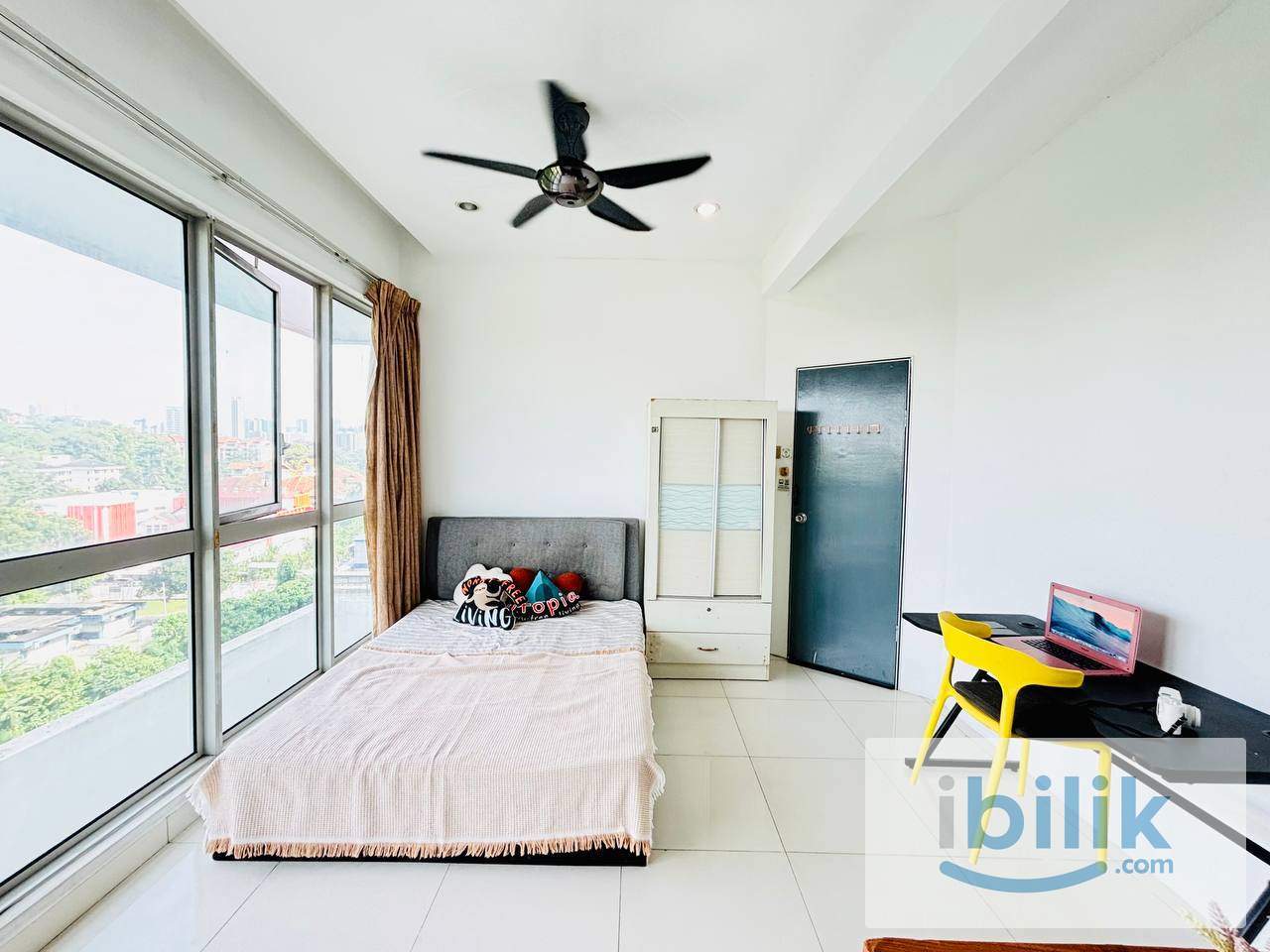 Zero Deposit Large Room for rent at Regalia Residence - Image 1