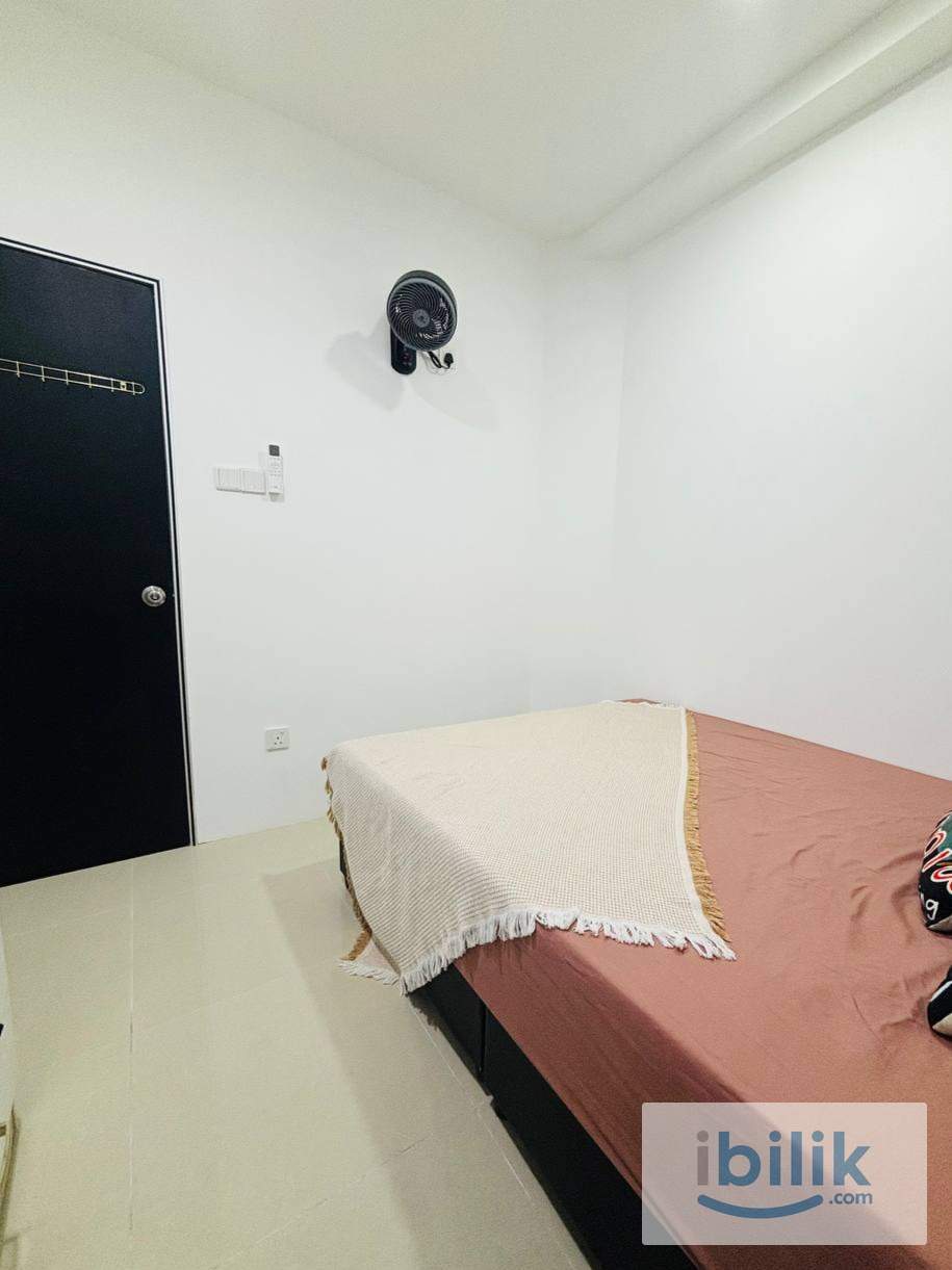 Medium Room for Rent @ Taragon Puteri YKS  | Suitable for 2 person | 10 mins walk to KLCC - Image 1