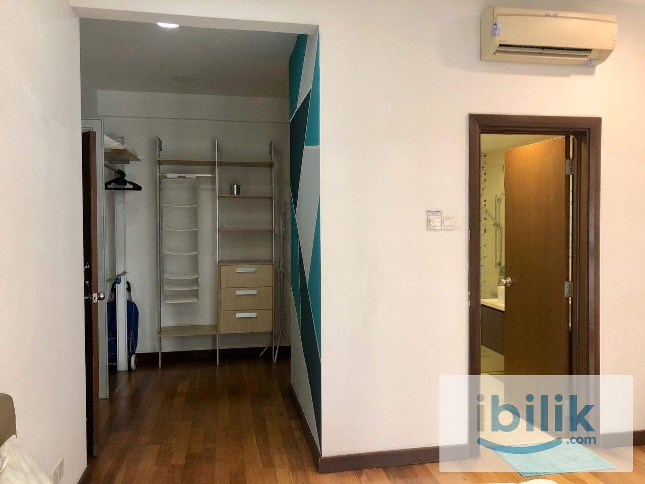 Zero Deposit Master Room for rent at Regalia - Image 4