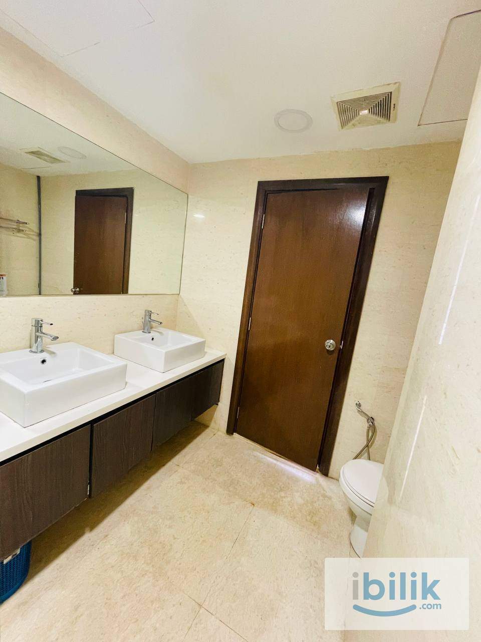 Zero Deposit Master Room for rent at Regalia - Image 10
