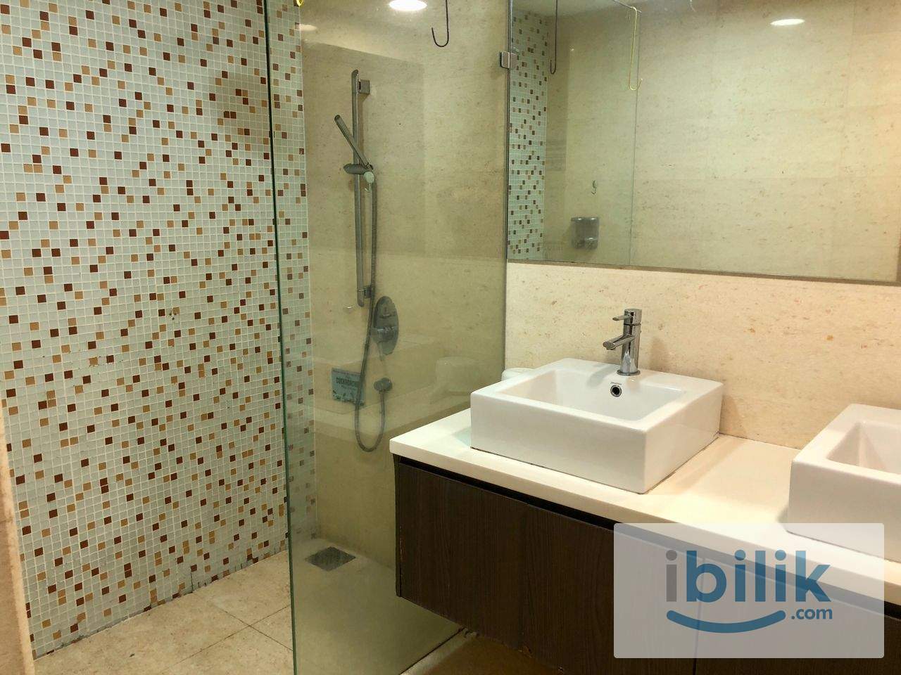 Zero Deposit Master Room for rent at Regalia - Image 6