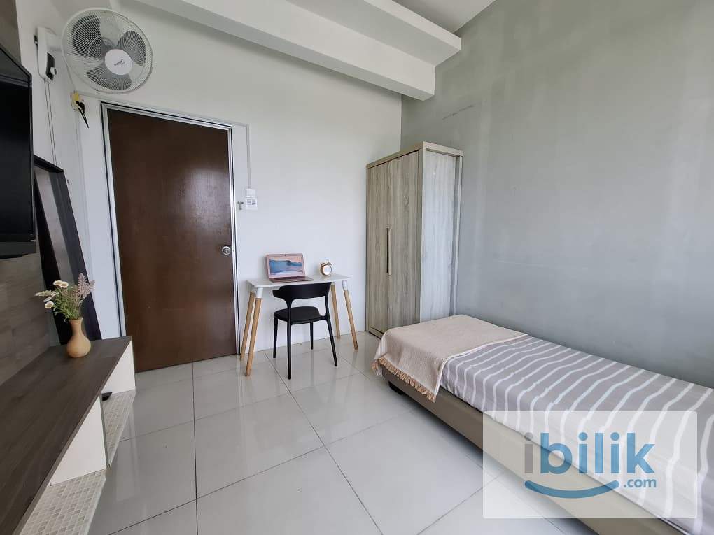 Zero Deposit Medium Room for rent at Regalia - Image 2