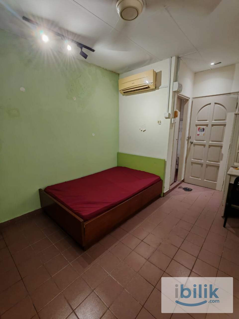 💳 Move In Now, Pay Later with Atome! | 1-Month Deposit Balcony Room @ Chow Kit 🛌🔥Near Hospital Kuala Lumpur - Image 1