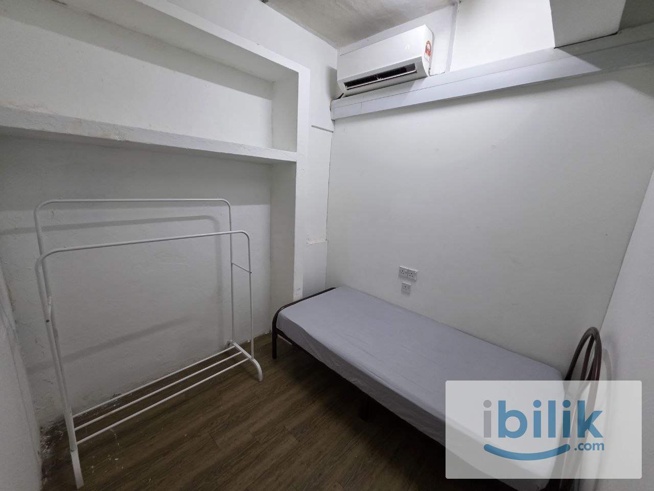 🚇10-Min Walk to LRT Kelana Jaya 💥Only 1-Month Deposit 🛏️Single Room @ SS4, Petaling Jaya - Image 1