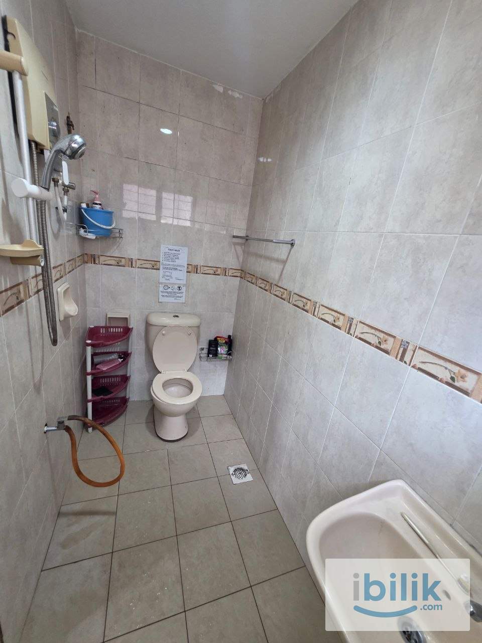 🚇10-Min Walk to LRT Kelana Jaya 💥Only 1-Month Deposit 🛏️Single Room @ SS4, Petaling Jaya - Image 3