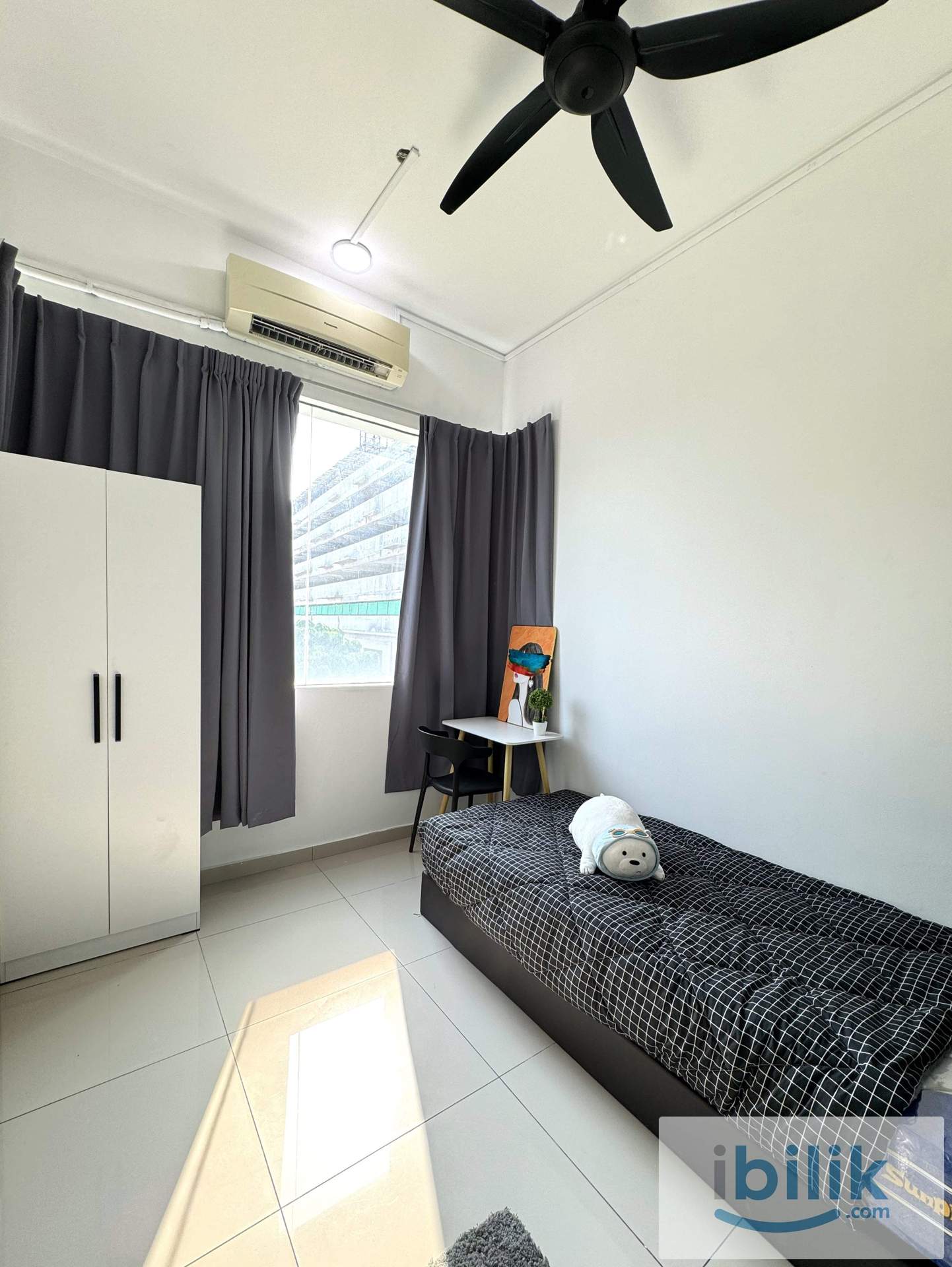 Single Room - Image 2