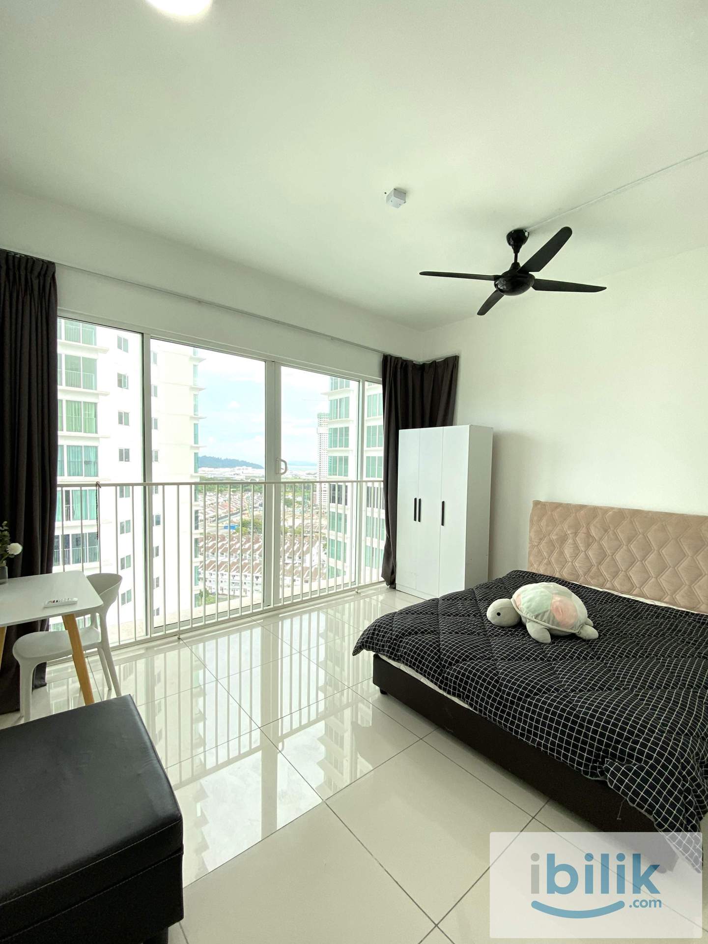 Balcony Room - Image 1