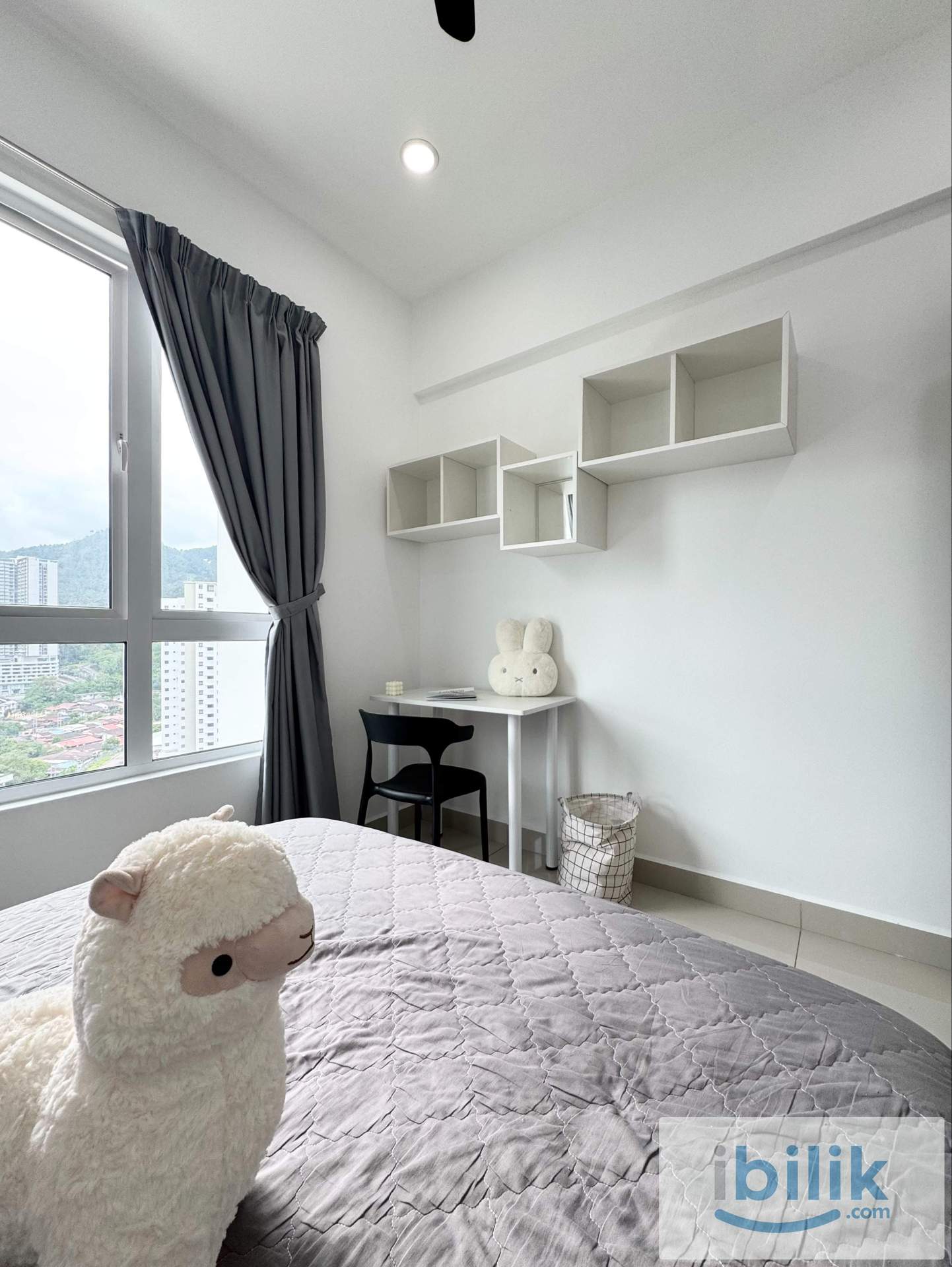 Medium Room On Sungai Ara - Image 2