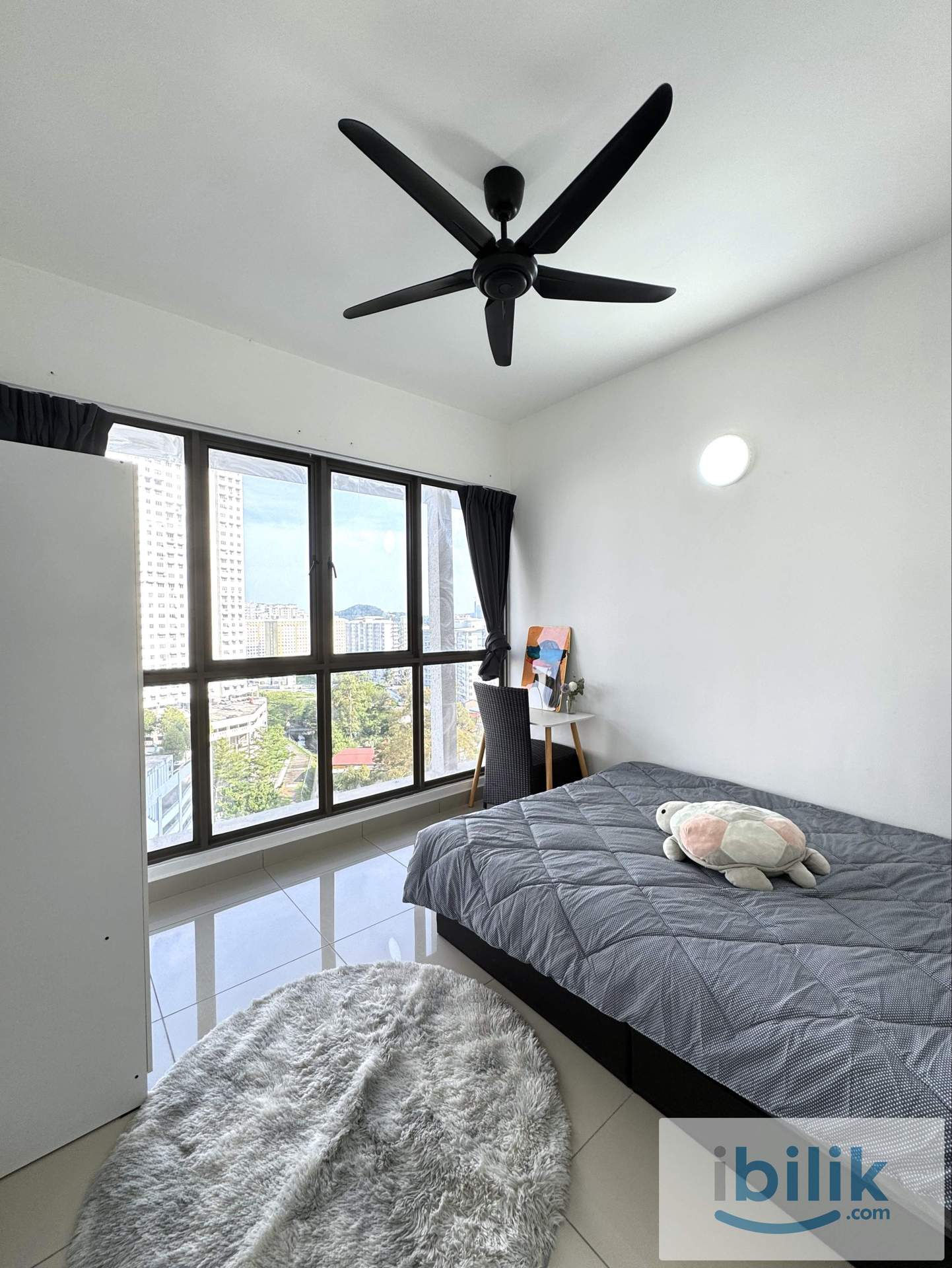 Medium Room On Skycube Sungai Ara - Image 2