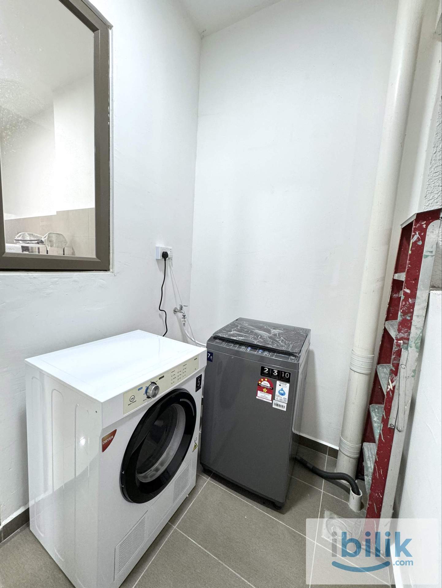 Medium Room On Skycube Sungai Ara - Image 6