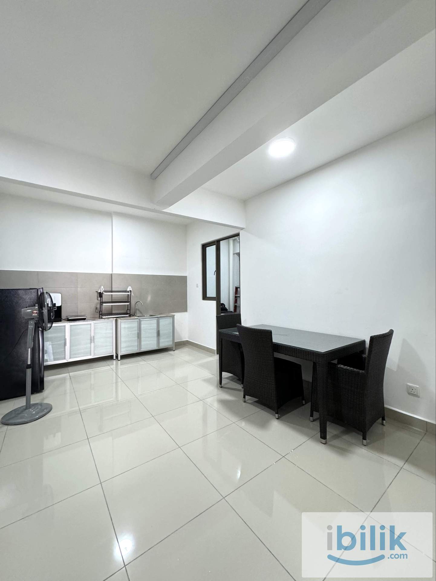 Medium Room on Sungai Ara - Image 4