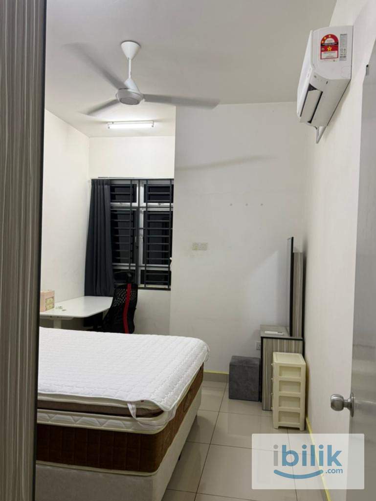 Middle Room for Rent @ Taman Nusa Sentral - Image 2