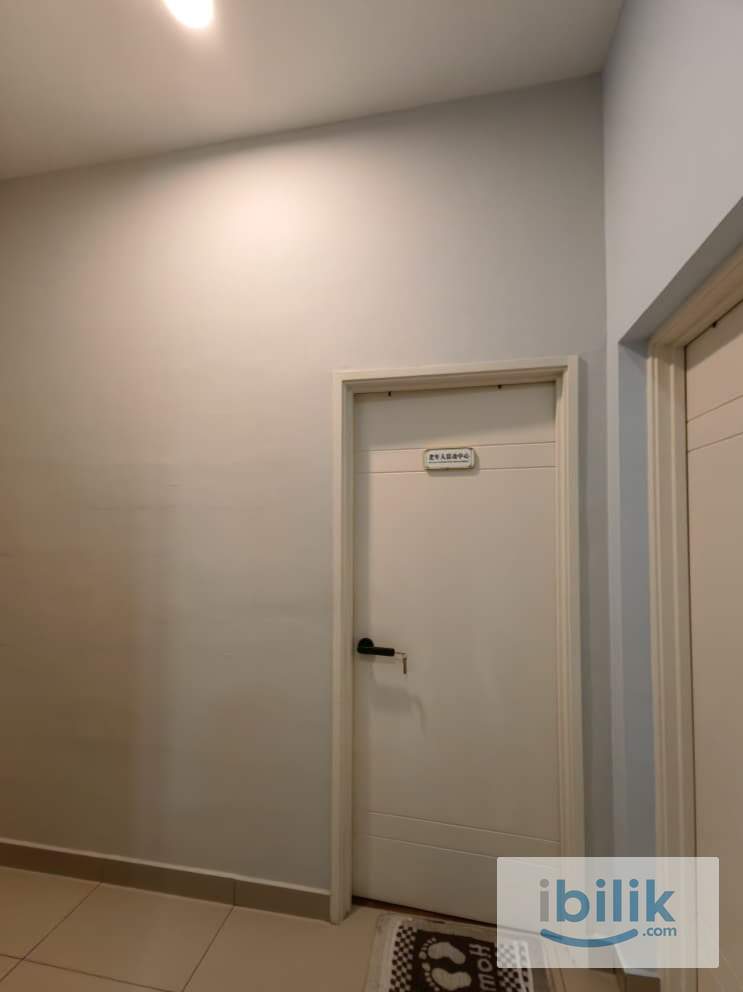 Common Room For Rent/ Female unit/Bukit Indah - Image 3