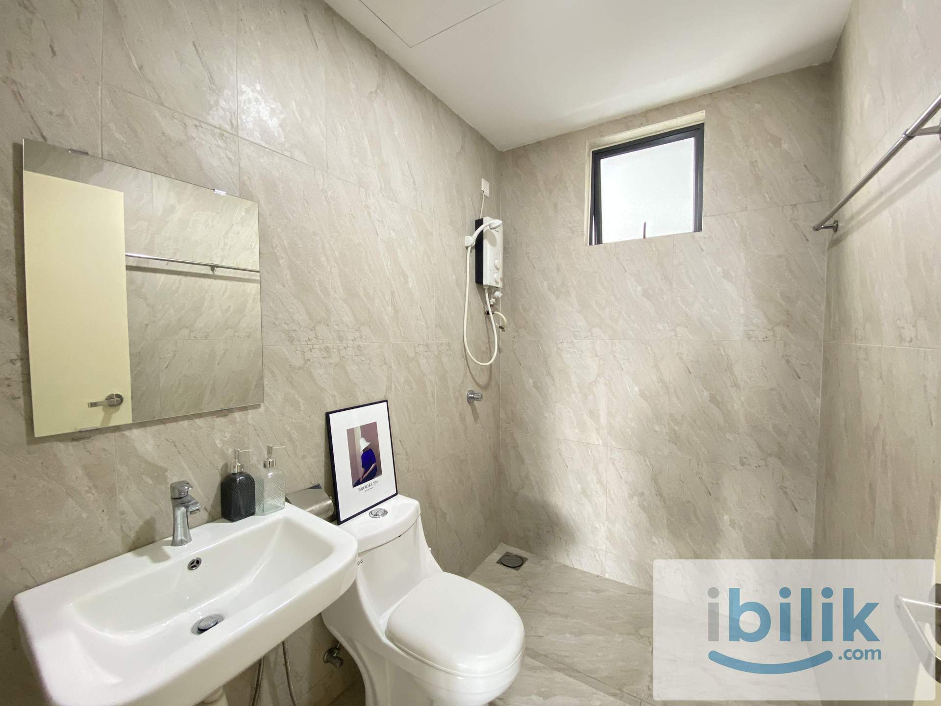 NO DEPO❌❌ FEMALE Unit💜The Hamilton| MASTER MASTER 😆LRT LINK BRIDGE | Fully furnished AC ROOM💯 | OWN TOILET🚽 ‼️ - Image 4