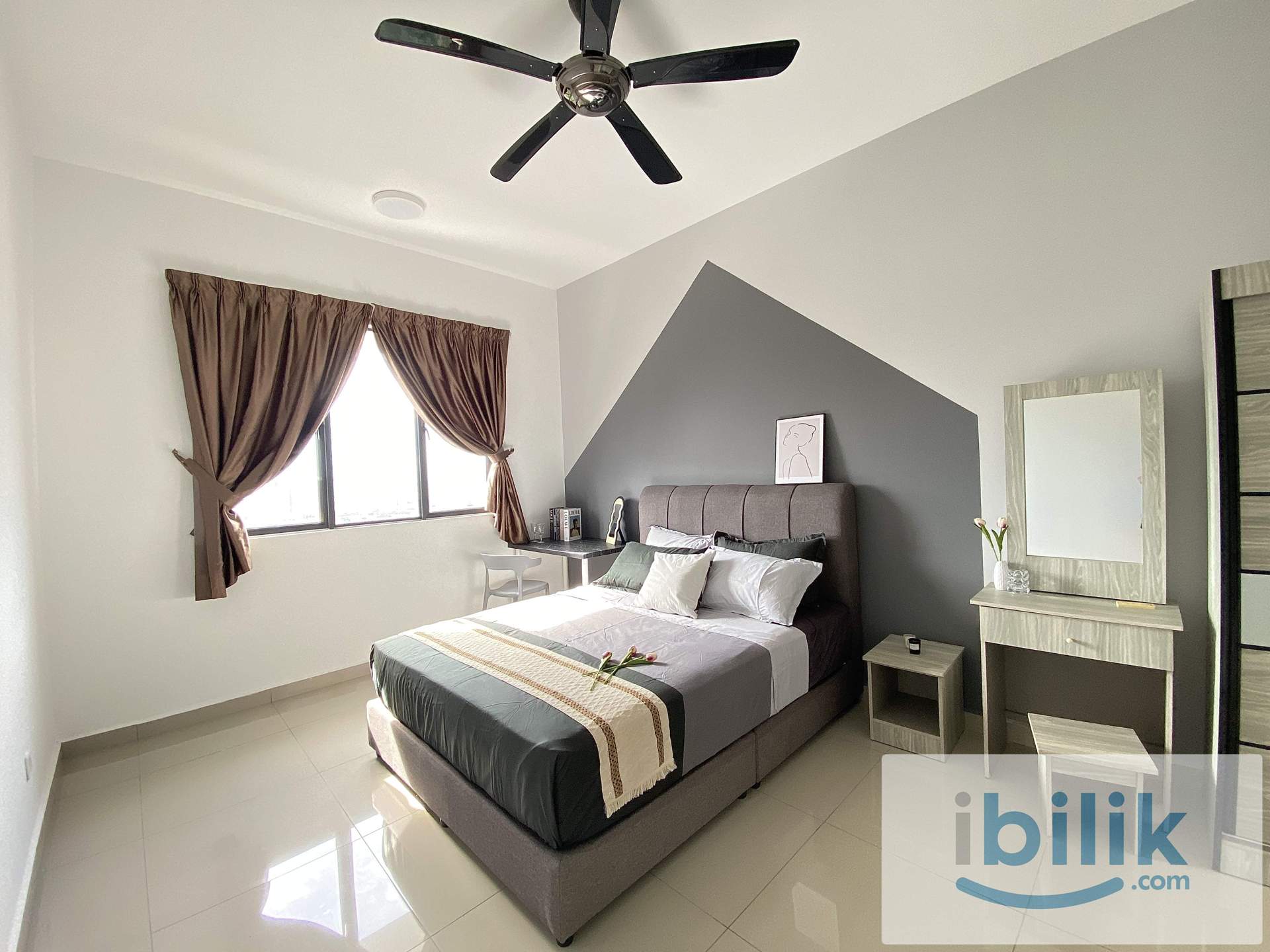NO DEPO❌❌ FEMALE Unit💜The Hamilton| MASTER MASTER 😆LRT LINK BRIDGE | Fully furnished AC ROOM💯 | OWN TOILET🚽 ‼️ - Image 2