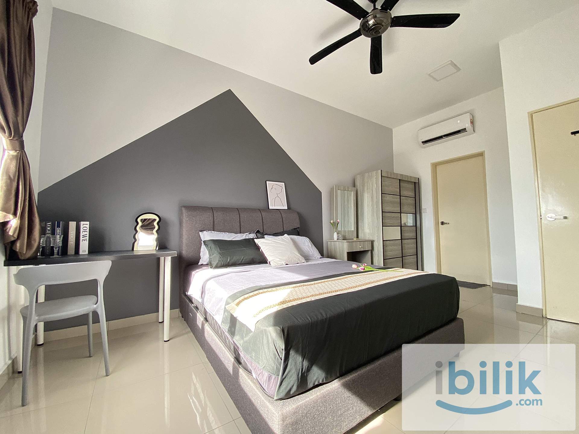 NO DEPO❌❌ FEMALE Unit💜The Hamilton| MASTER MASTER 😆LRT LINK BRIDGE | Fully furnished AC ROOM💯 | OWN TOILET🚽 ‼️ - Image 3