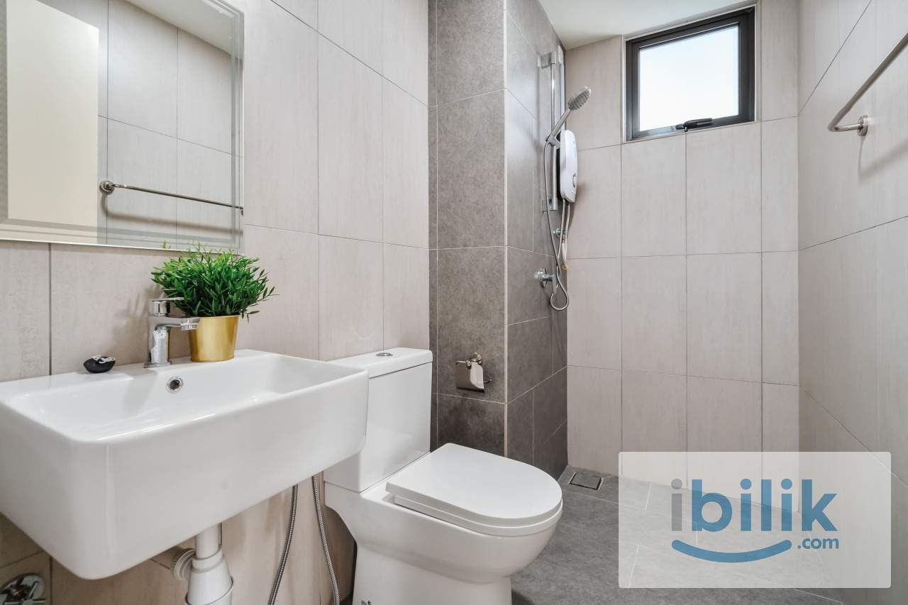 🏙️ MASTER ROOM / UNIT FOR RENT @ Dian Residency - Image 2