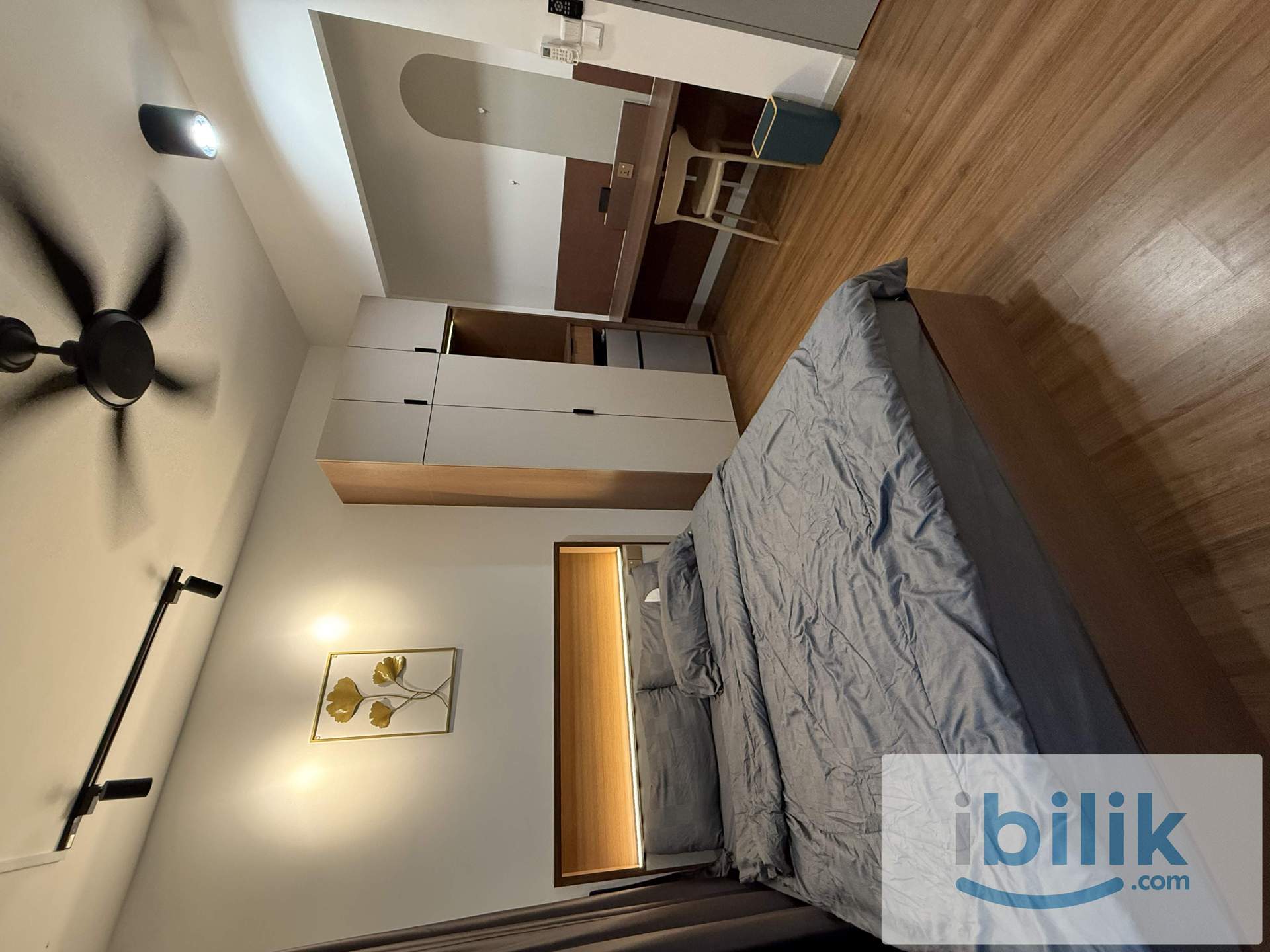 Middle Room - Image 4