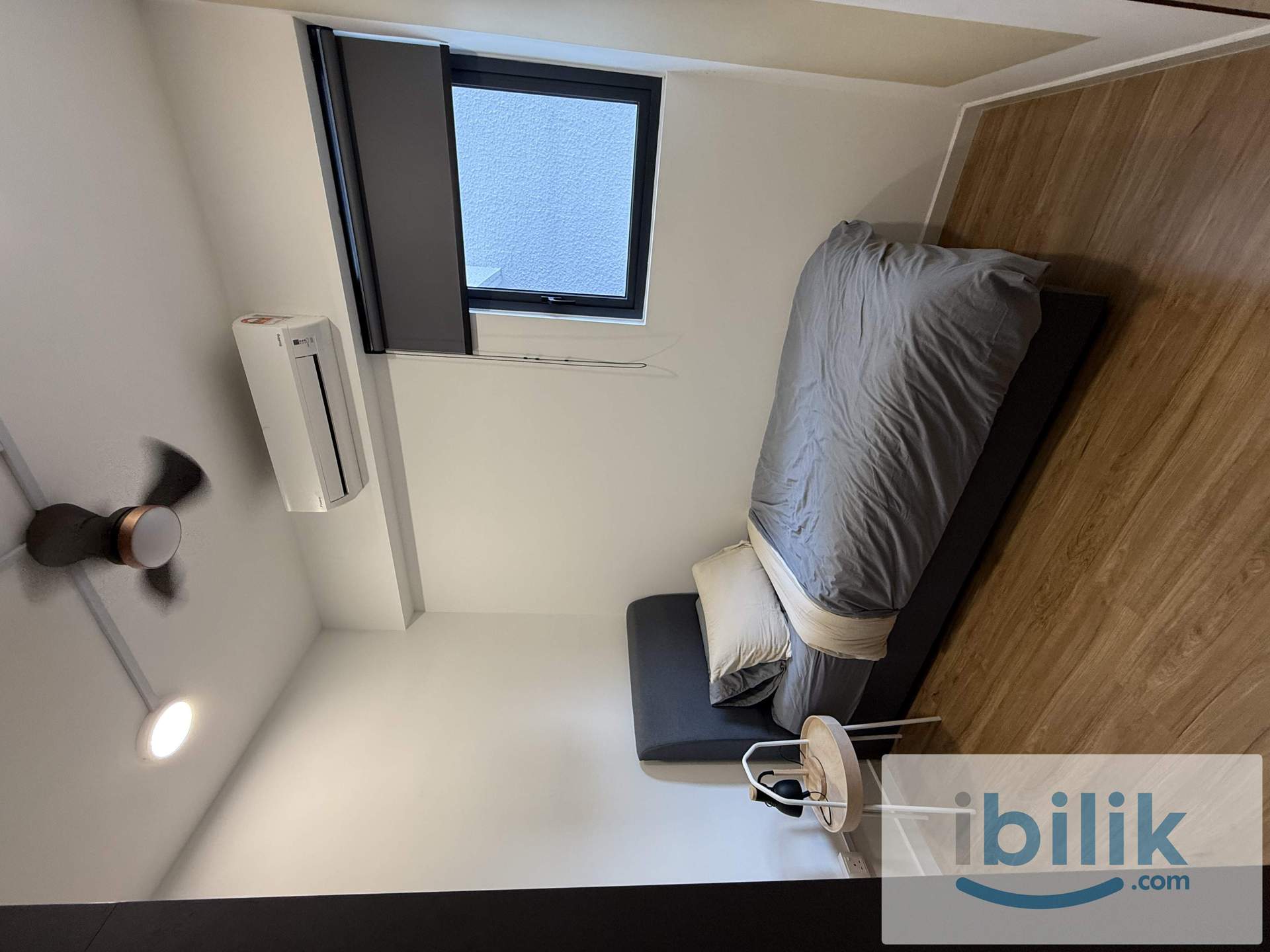 Middle Room - Image 5