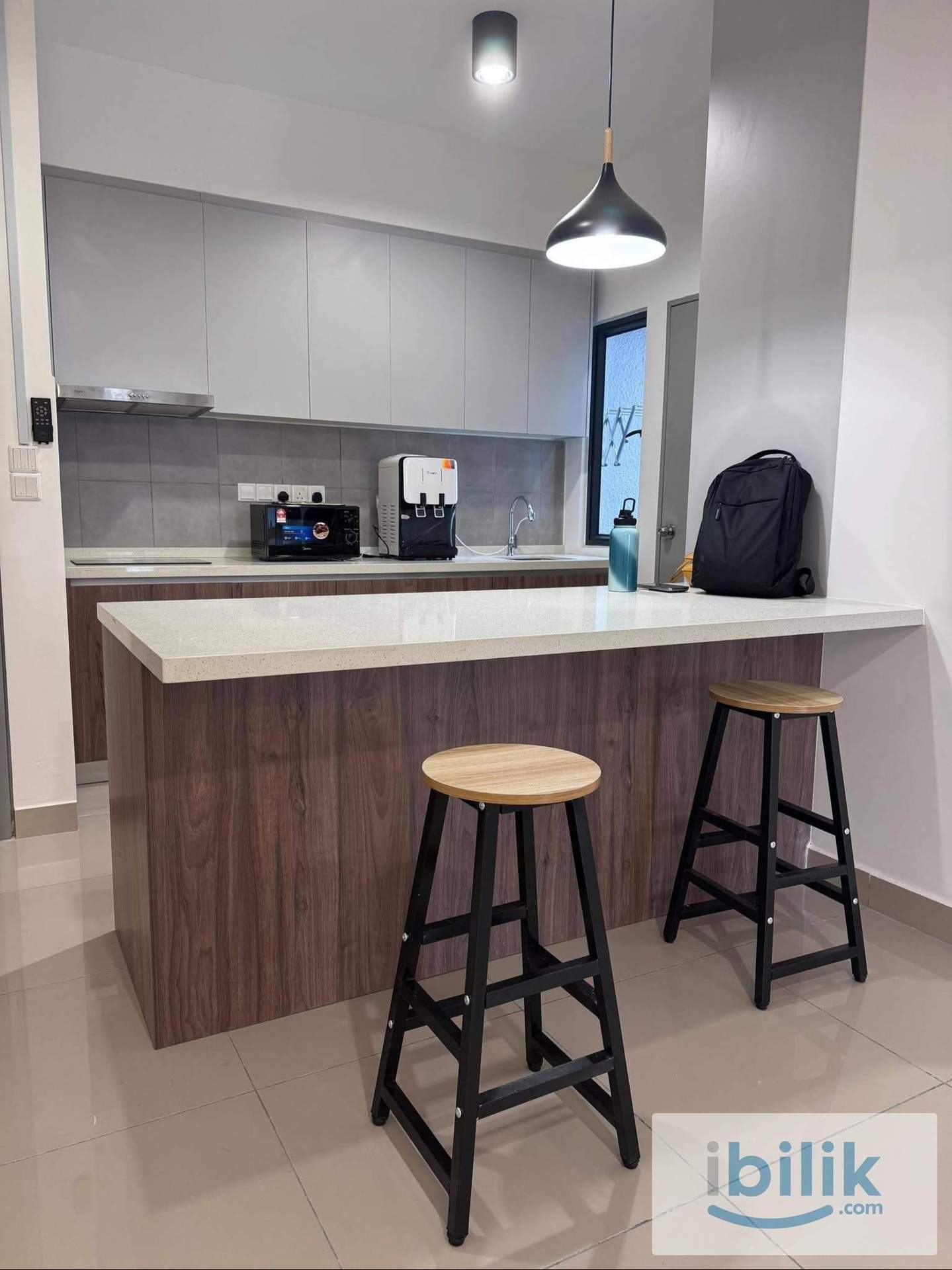 middle Room - Image 4