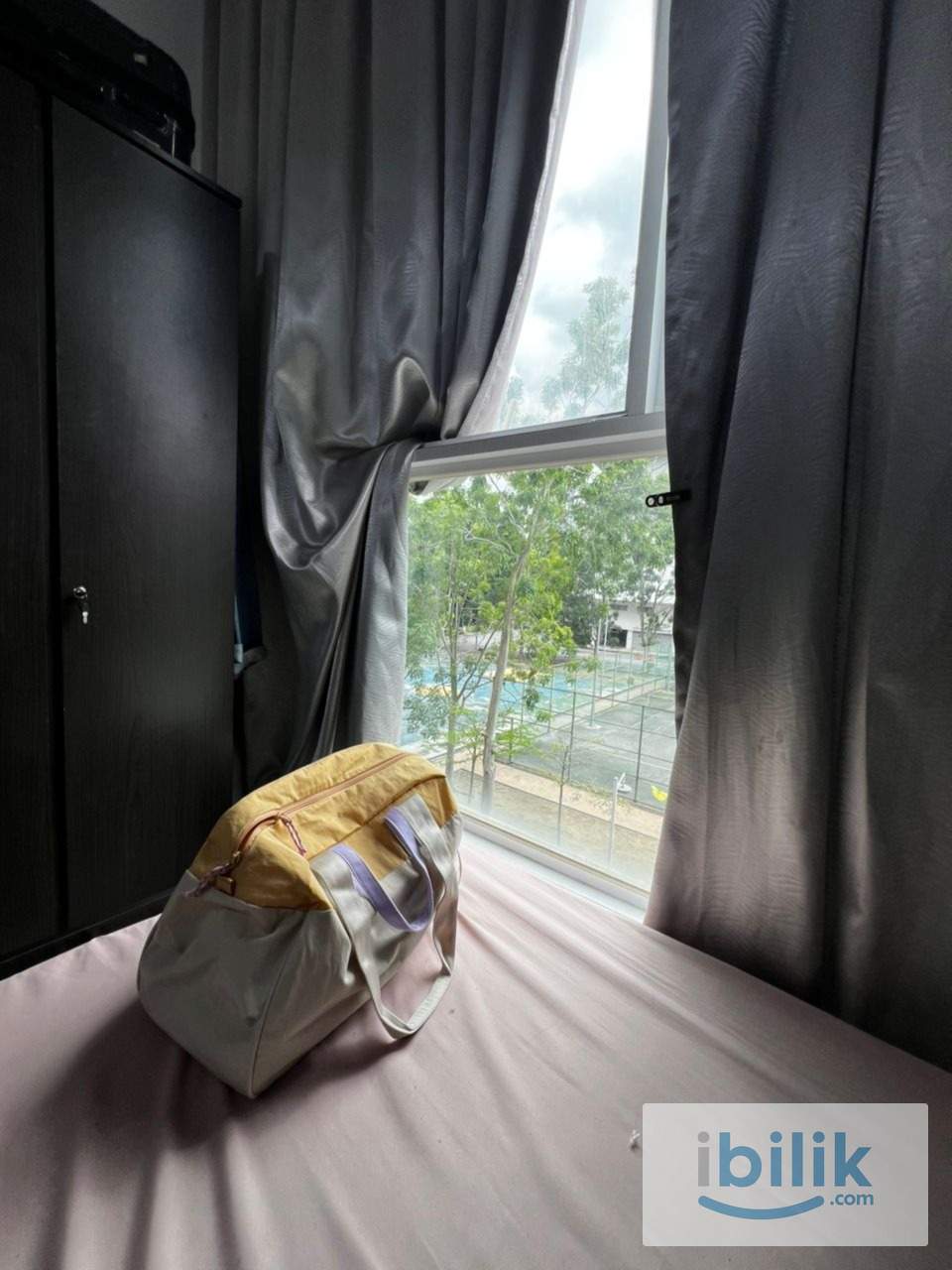 Spacious Master Bedroom – Female Sharing (RM400) Non Sharing (Rm750) - Image 3